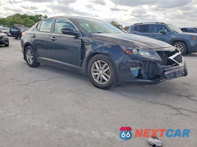 Czwarte zdjęcie samochodu z boku: 2013 KIA OPTIMA LX VIN:KNAGM4A79D5312491 - miniatura