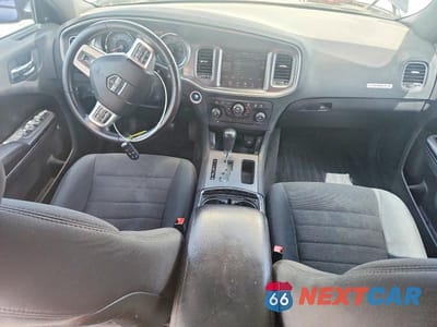 Zdjęcie 8 z 12 samochodu: 2011 DODGE CHARGER VIN:2B3CL3CG7BH515706 - miniatura