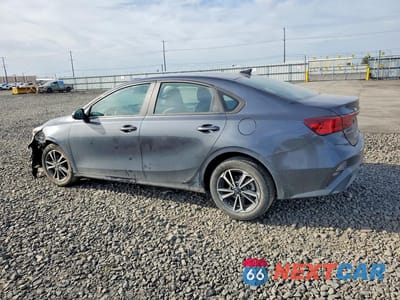 Drugie zdjęcie samochodu z przodu: 2022 KIA FORTE LXS VIN:3KPF24AD5NE497039 - miniatura