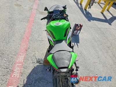 Zdjęcie 6 z 9 samochodu: 2025 KAWASAKI ZX636 K VIN:JKBZXJJ15SA027018 - miniatura