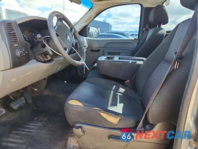 Zdjęcie 7 z 12 samochodu: 2012 CHEVROLET SILVERADO C1500 VIN:1GCNCPEX2CZ200194 - miniatura
