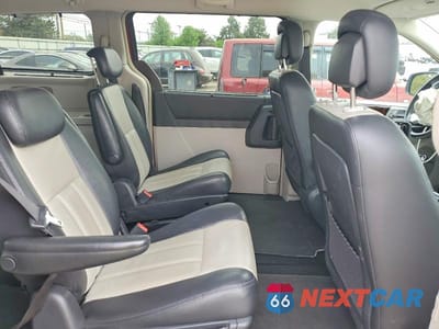 Zdjęcie 11 z 13 samochodu: 2010 CHRYSLER TOWN & COUNTRY TOURING PLUS VIN:2A4RR8D13AR406080 - miniatura