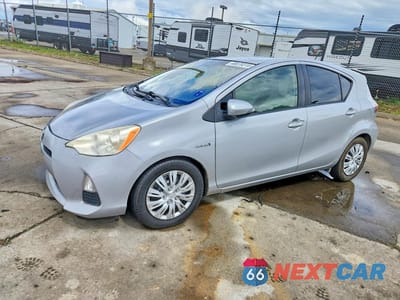 2013 TOYOTA PRIUS C ONE JTDKDTB36D1047118 - główne zdjęcie licytacji z USA - miniatura