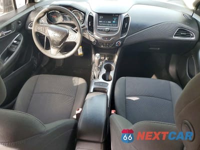 Zdjęcie 8 z 12 samochodu: 2017 CHEVROLET CRUZE LT VIN:1G1BE5SMXH7176749 - miniatura