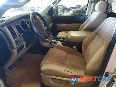 Zdjęcie 7 z 12 samochodu: 2008 TOYOTA TUNDRA SR5 VIN:5TBRV54108S474427 - miniatura