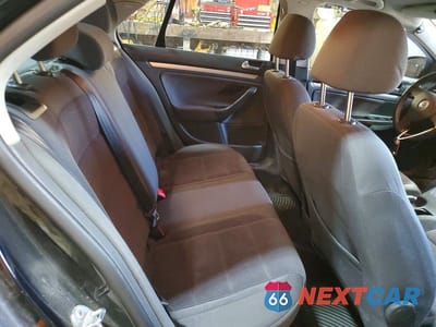 Zdjęcie 10 z 13 samochodu: 2007 VOLKSWAGEN JETTA VIN:3VWGF71K37M132261 - miniatura