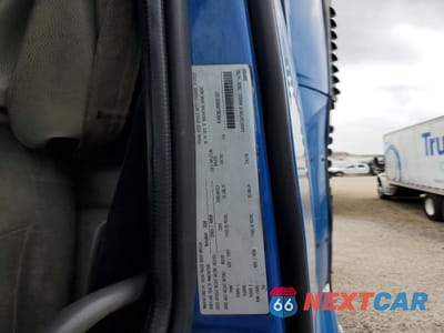 Zdjęcie 10 z 10 samochodu: 2009 VOLVO VNL SEMI TRUCK VIN:4V4NC9EJ99N281657 - miniatura
