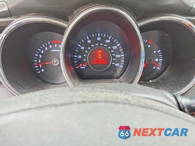 Zdjęcie 9 z 12 samochodu: 2013 KIA OPTIMA LX VIN:KNAGM4A74D5369696 - miniatura