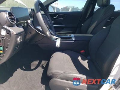 Zdjęcie 7 z 13 samochodu: 2024 MERCEDES-BENZ C 300 4MATIC VIN:W1KAF4HB8RR157760 - miniatura