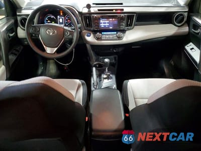 Zdjęcie 8 z 12 samochodu: 2017 TOYOTA RAV4 HYBRID XLE VIN:JTMRJREV3HD084302 - miniatura