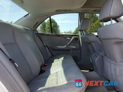 Zdjęcie 10 z 12 samochodu: 2000 MERCEDES-BENZ E 320 VIN:WDBJF65J8YA971162 - miniatura