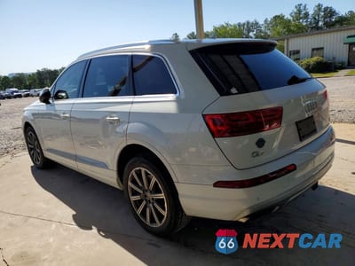 Drugie zdjęcie samochodu z przodu: 2017 AUDI Q7 PREMIUM PLUS VIN:WA1LAAF73HD021931 - miniatura