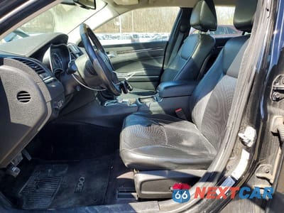 Zdjęcie 7 z 11 samochodu: 2016 CHRYSLER 300C VIN:2C3CCAKG4GH296624 - miniatura