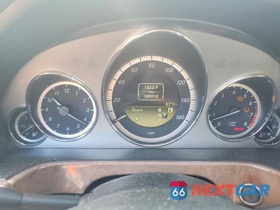 Zdjęcie 9 z 12 samochodu: 2011 MERCEDES-BENZ E 350 4MATIC VIN:WDDHF8HB5BA504598 - miniatura