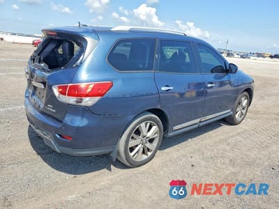 Trzecie zdjęcie samochodu z tyłu: 2014 NISSAN PATHFINDER S VIN:5N1AR2MM4EC628101 - miniatura