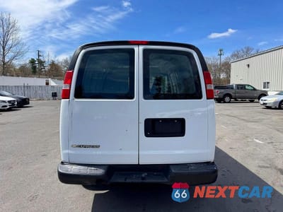 Zdjęcie 6 z 11 samochodu: 2017 CHEV EXPRESS G3500 VIN:1GCZGGFF4H1263542 - miniatura