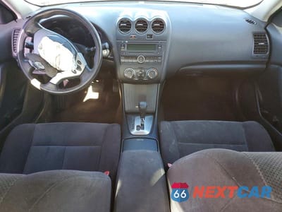 Zdjęcie 8 z 13 samochodu: 2008 NISSAN ALTIMA 2.5 VIN:1N4AL21E18C181675 - miniatura