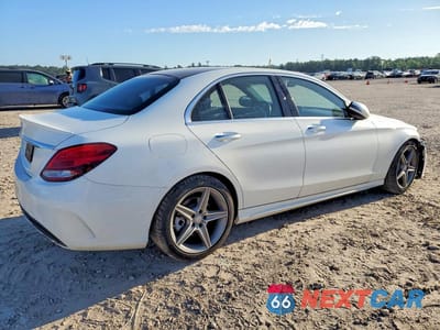 Trzecie zdjęcie samochodu z tyłu: 2016 MERCEDES-BENZ C 300 VIN:55SWF4JB7GU151332 - miniatura