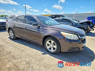 Czwarte zdjęcie samochodu z boku: 2015 CHEVROLET MALIBU 1LT VIN:1G11C5SL2FF250578 - miniatura
