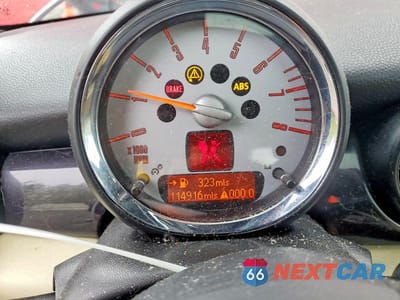 Zdjęcie 9 z 14 samochodu: 2007 MINI COOPER VIN:WMWMF33577TU63509 - miniatura