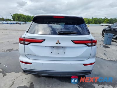 Zdjęcie 6 z 13 samochodu: 2022 MITSUBISHI OUTLANDER ES VIN:JA4J3TA86NZ049735 - miniatura
