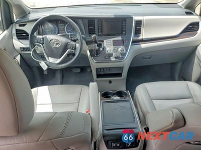Zdjęcie 8 z 13 samochodu: 2019 TOYOTA SIENNA XLE 7-PASSENGER VIN:5TDDZ3DC9KS219911 - miniatura