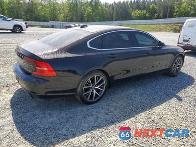 Trzecie zdjęcie samochodu z tyłu: 2018 VOLVO S90 T5 MOMENTUM VIN:LVY982AK2JP006668 - miniatura
