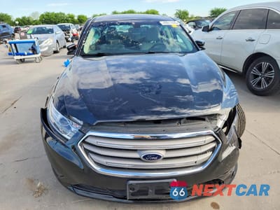 Piąte zdjęcie samochodu w środku: 2014 FORD TAURUS SEL VIN:1FAHP2E82EG145781 - miniatura