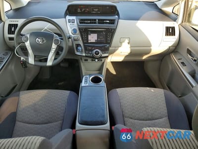 Zdjęcie 8 z 12 samochodu: 2016 TOYOTA PRIUS V THREE VIN:JTDZN3EU3GJ047520 - miniatura