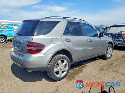 Trzecie zdjęcie samochodu z tyłu: 2008 MERCEDES-BENZ ML 350 VIN:4JGBB86E18A362599 - miniatura
