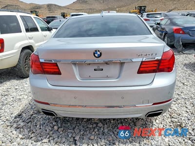 Zdjęcie 6 z 12 samochodu: 2015 BMW 750 LI VIN:WBAYE8C57FD782001 - miniatura