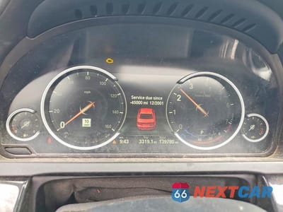 Zdjęcie 9 z 12 samochodu: 2015 BMW 750 LI VIN:WBAYE8C5XFD781571 - miniatura