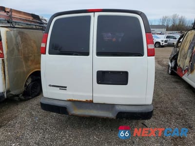Zdjęcie 6 z 13 samochodu: 2015 CHEVROLET EXPRESS 2500 DELIVERY VAN VIN:1GCWGGFF8F1106046 - miniatura