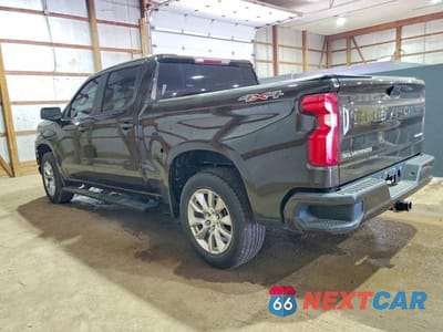 Drugie zdjęcie samochodu z przodu: 2019 CHEVROLET SILVERADO K1500 CUSTOM VIN:1GCPYBEH0KZ378383 - miniatura