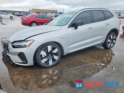 2024 VOLVO XC60 PLUS YV4H60DL1R1872357 - główne zdjęcie licytacji z USA - miniatura