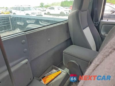 Zdjęcie 10 z 11 samochodu: 2004 FORD RANGER VIN:1FTYR10U94PB53684 - miniatura
