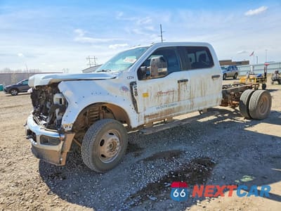 2024 FORD F450 SUPER DUTY TRUCK CAB AND CHASSIS 1FD0W4HT2REE10587 - główne zdjęcie licytacji z USA - miniatura