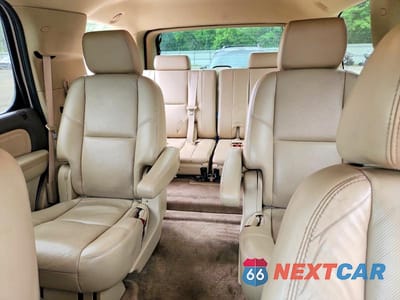 Zdjęcie 10 z 14 samochodu: 2011 GMC YUKON DENALI VIN:1GKS1EEFXBR220295 - miniatura