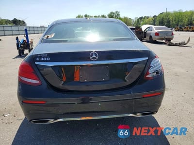 Zdjęcie 6 z 11 samochodu: 2017 MERCEDES-BENZ E 300 VIN:WDDZF4JB6HA011125 - miniatura