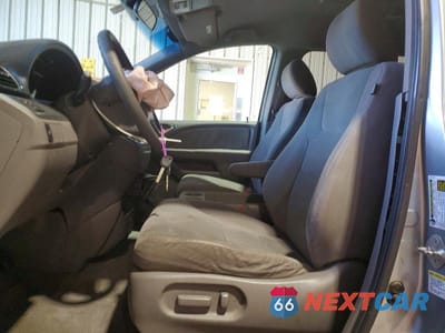 Zdjęcie 7 z 13 samochodu: 2010 HONDA ODYSSEY EX VIN:5FNRL3H57AB100714 - miniatura