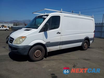 2011 MERCEDES-BENZ SPRINTER 2500 WD3PE7CC3B5595344 - główne zdjęcie licytacji z USA - miniatura