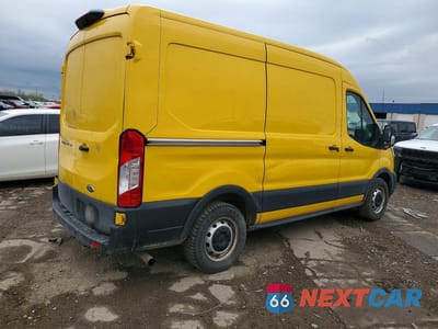 Trzecie zdjęcie samochodu z tyłu: 2020 FORD TRANSIT 150 DELIVERY VAN VIN:1FTYE1C85LKA55550 - miniatura