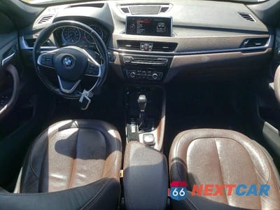 Zdjęcie 8 z 13 samochodu: 2016 BMW X1 XDRIVE28I VIN:WBXHT3Z38G4A51831 - miniatura