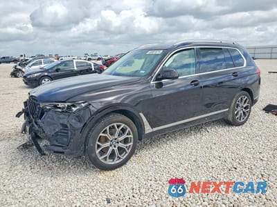 2021 BMW X7 XDRIVE40I 5UXCW2C07M9F47174 - główne zdjęcie licytacji z USA - miniatura