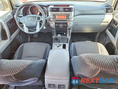 Zdjęcie 8 z 14 samochodu: 2010 TOYOTA 4RUNNER SR5 VIN:JTEZU5JR7A5006318 - miniatura