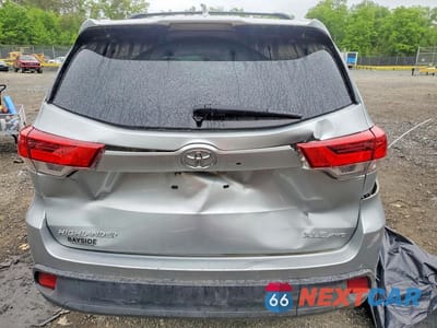Zdjęcie 6 z 13 samochodu: 2019 TOYOTA HIGHLANDER XLE VIN:5TDJZRFH5KS568238 - miniatura