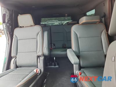 Zdjęcie 10 z 14 samochodu: 2025 GMC YUKON AT4 VIN:1GKS2CRL7SR130006 - miniatura