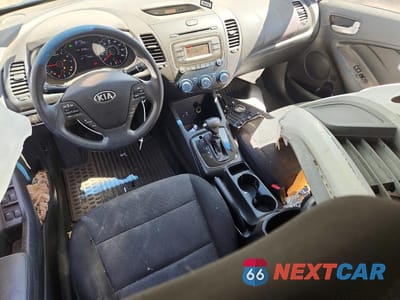 Zdjęcie 8 z 12 samochodu: 2018 KIA FORTE LX VIN:3KPFK4A75JE254898 - miniatura