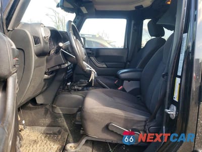 Zdjęcie 7 z 13 samochodu: 2015 JEEP WRANGLER UNLIMITED SPORT VIN:1C4BJWDG9FL657449 - miniatura