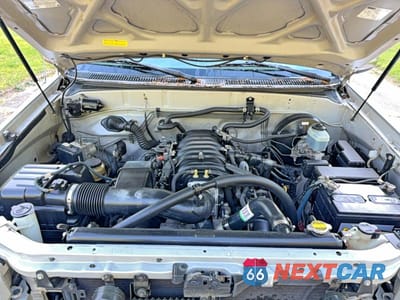 Zdjęcie 7 z 10 samochodu: 2006 TOYOTA TUNDRA DOUBLE CAB SR5 VIN:5TBET34176S540235 - miniatura